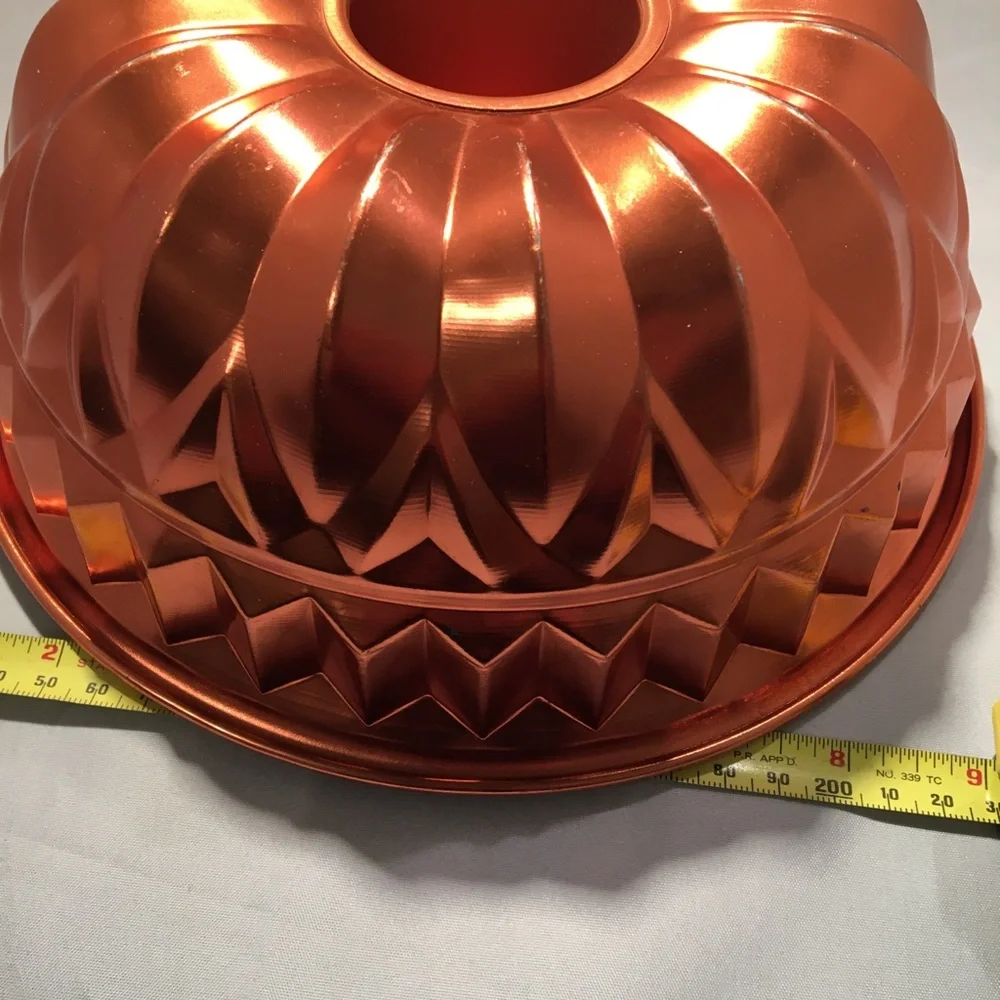 Vintage copper‎ jello or cake mold